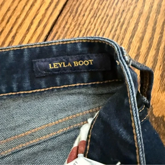Lucky Brand Layla Bootcut Dark Blue Jeans Size 4/27 - Picture 13 of 15